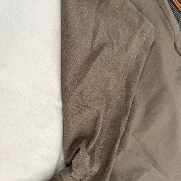 Volcom Men's Charcoal Flat Front Shorts (NWT) - Picture 9 of 14